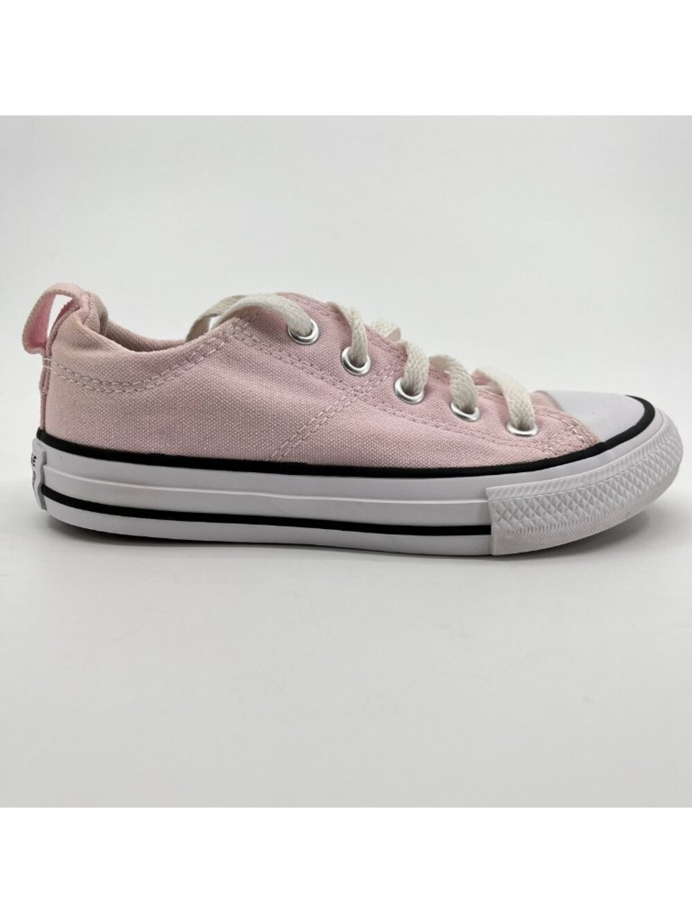 Converse Chuck Taylor All Star Madison Girls Size 12C Athletic Shoes Sneakers